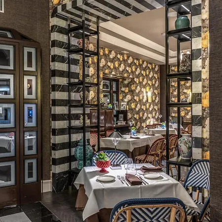 Tb Place מלון 4*