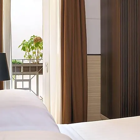 Tb Place Hotel 4*